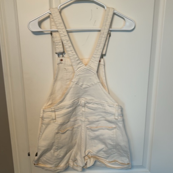 Old Navy short overalls - Picture 2 of 4